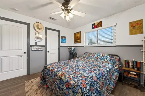 38241 N Bonnie Lake Drive Hempstead TX 77445