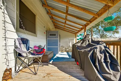 38241 N Bonnie Lake Drive Hempstead TX 77445
