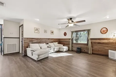 38241 N Bonnie Lake Drive Hempstead TX 77445