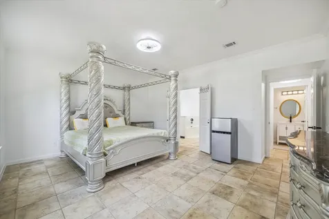 2503 Hodges Bend Circle Sugar Land TX 77479