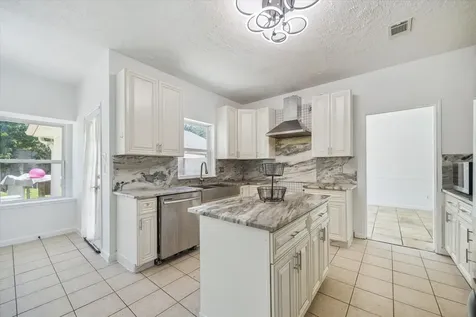 2503 Hodges Bend Circle Sugar Land TX 77479