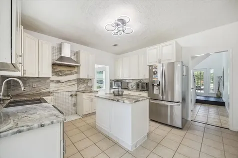2503 Hodges Bend Circle Sugar Land TX 77479