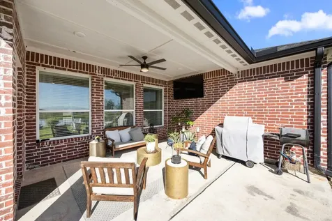 915 Bernard Meadows Drive East Bernard TX 77435