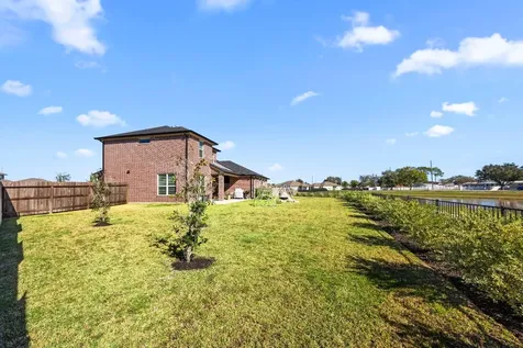 915 Bernard Meadows Drive East Bernard TX 77435