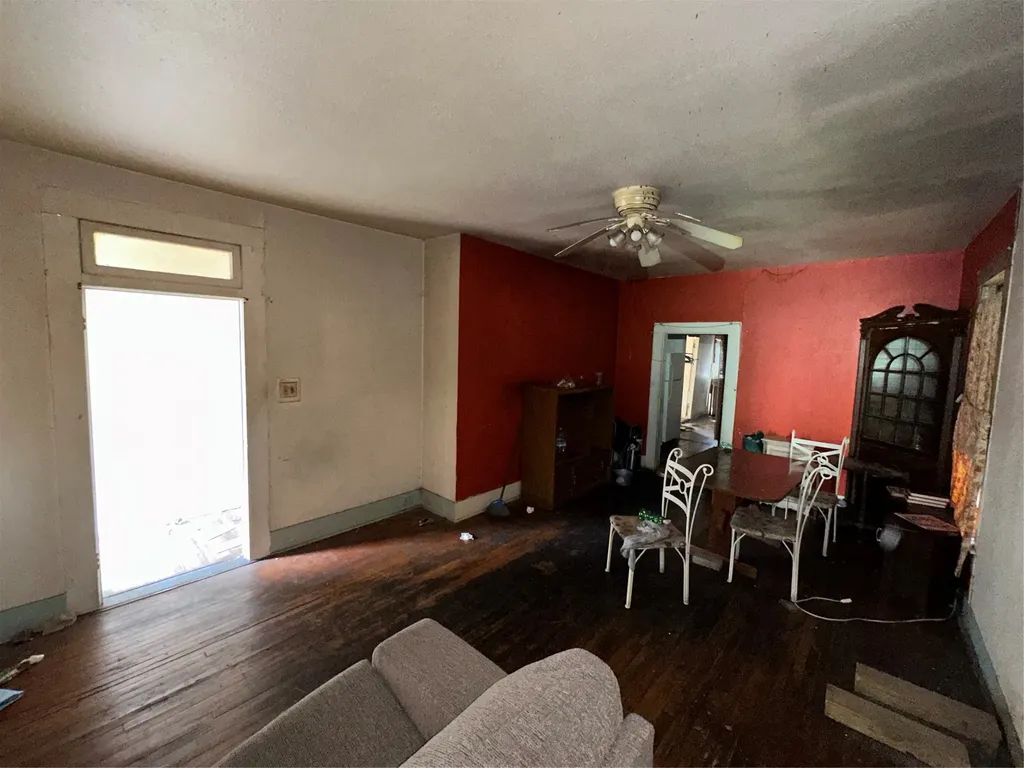 136 E High Avenue San Antonio TX 78210