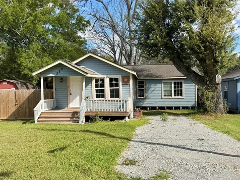 322 Hays Road Oyster Creek TX 77541
