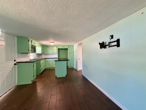 322 Hays Road Oyster Creek TX 77541