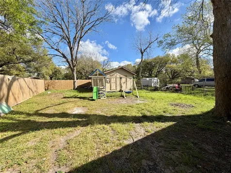 322 Hays Road Oyster Creek TX 77541
