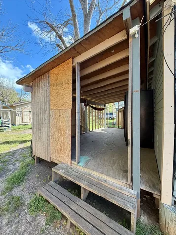 322 Hays Road Oyster Creek TX 77541