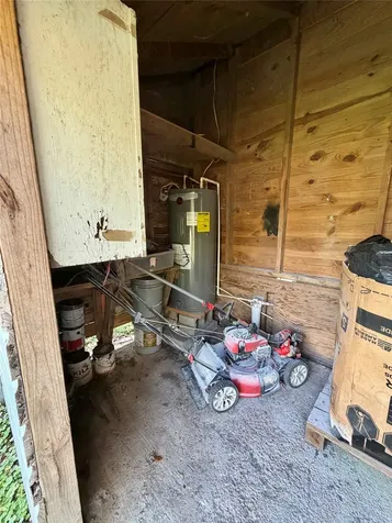 322 Hays Road Oyster Creek TX 77541