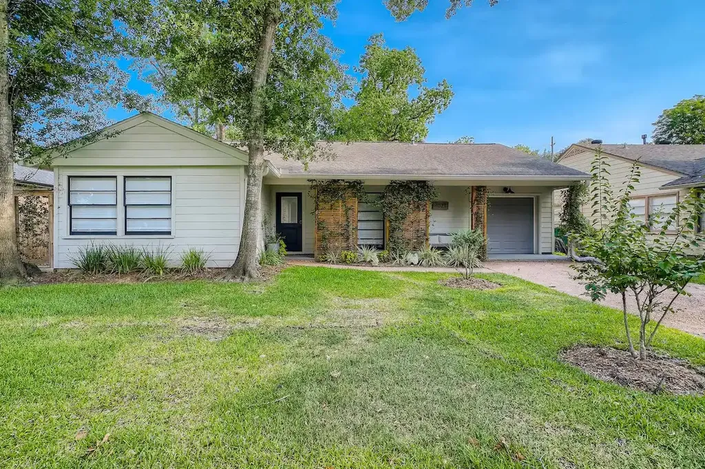 4021 Woodshire Street Houston TX 77025