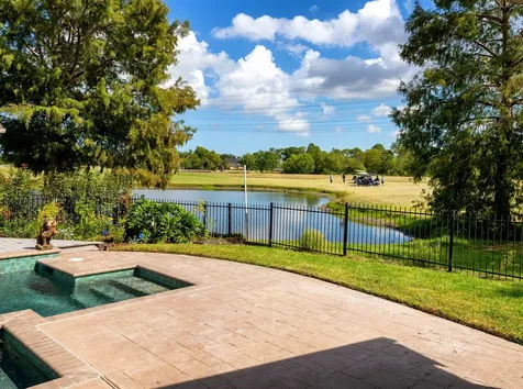 2435 Thorndon Park Court League City TX 77573