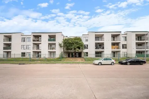 2818 S Bartell Drive 39 Houston TX 77054
