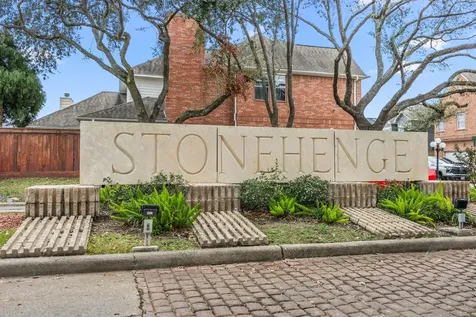 1513 Beaconshire Road Houston TX 77077