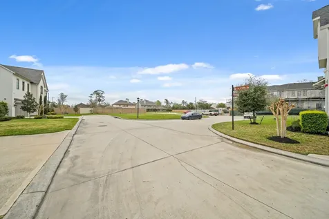 7903 S Villa Circle Hilshire Village TX 77055