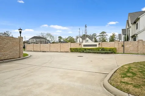 7903 S Villa Circle Hilshire Village TX 77055