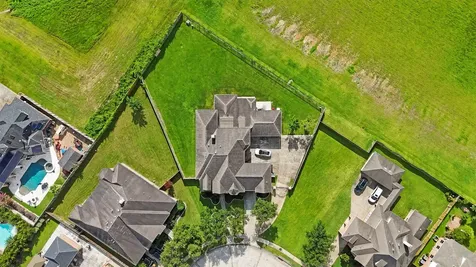 3100 Richard Lane Friendswood TX 77546