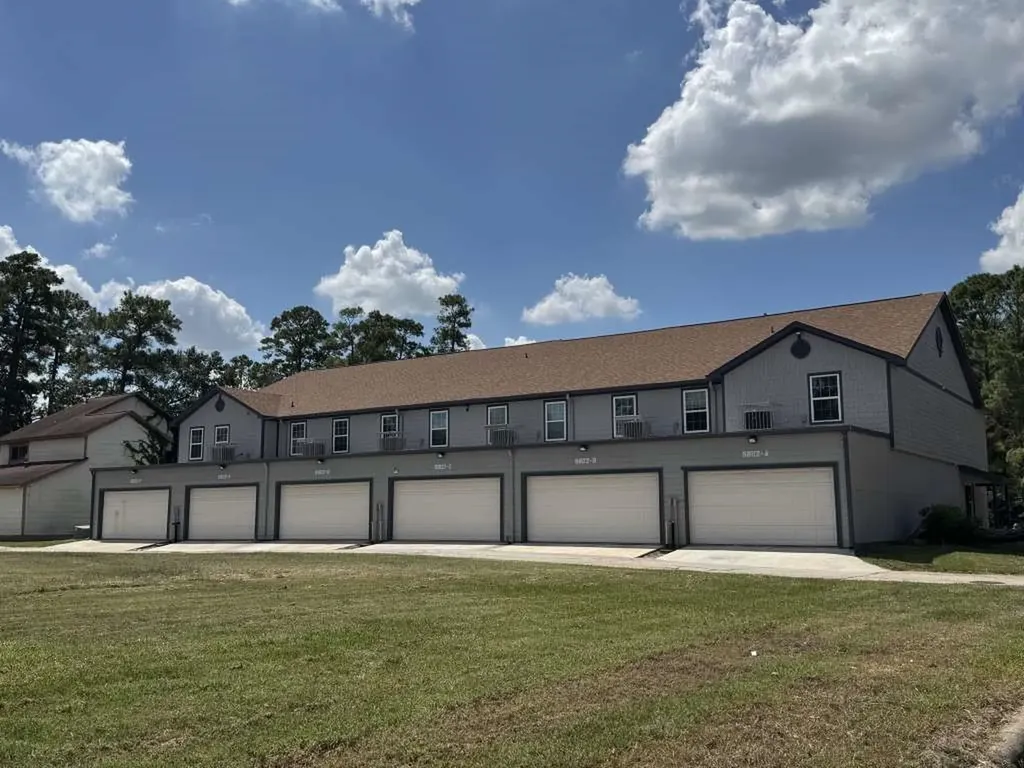 5802 Twisted Pine Court D Houston TX 77039