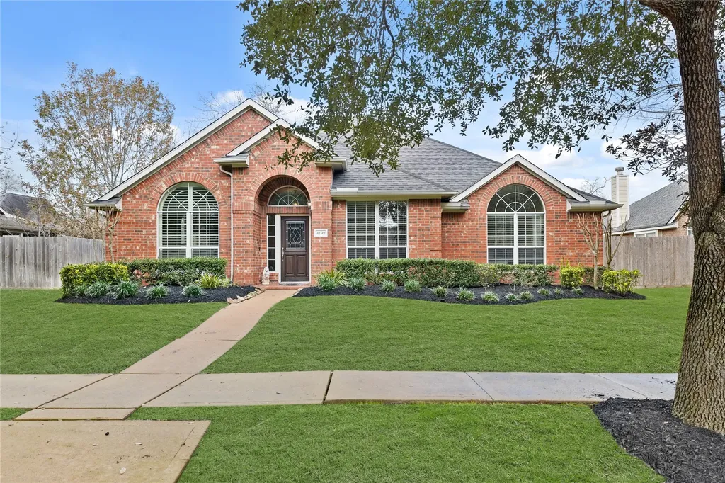 10519 Spice Ridge Row Missouri City TX 77459