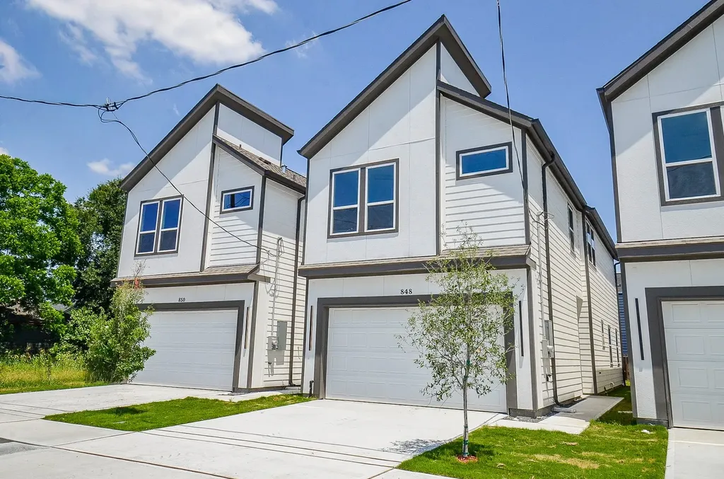 848 Lucky Street Houston TX 77088