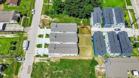 848 Lucky Street Houston TX 77088