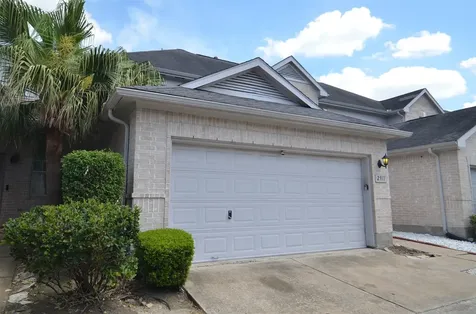 2911 Meadowglen Cove Houston TX 77082