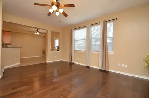 2911 Meadowglen Cove Houston TX 77082