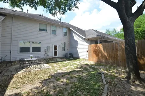 2911 Meadowglen Cove Houston TX 77082