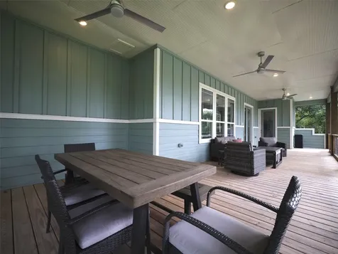 431 Private Road 652 Sargent TX 77414