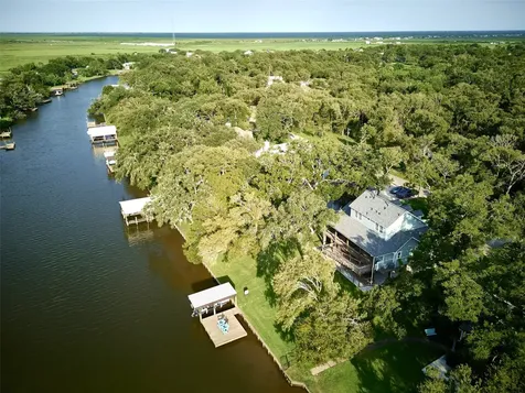 431 Private Road 652 Sargent TX 77414