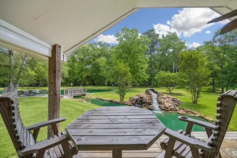 736 County Road 3372 Cleveland TX 77327