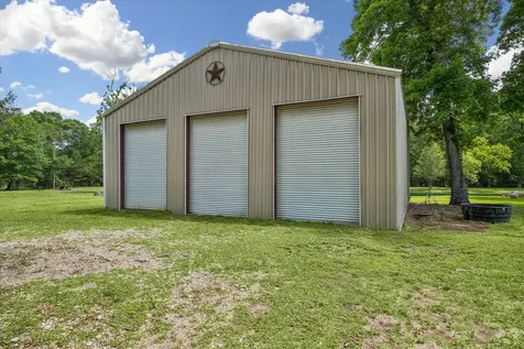 736 County Road 3372 Cleveland TX 77327