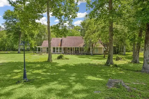 736 County Road 3372 Cleveland TX 77327