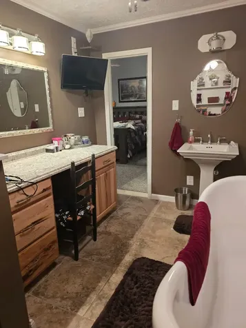 736 County Road 3372 Cleveland TX 77327