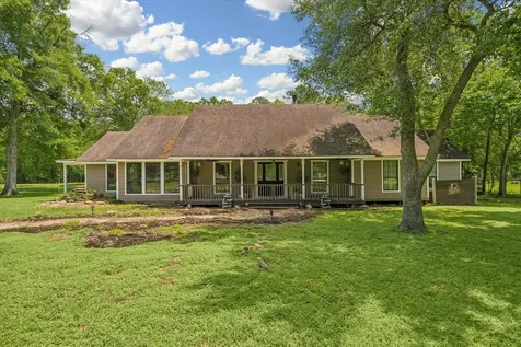 736 County Road 3372 Cleveland TX 77327