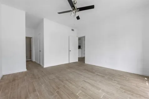 8253 Sands Point Drive 165 Houston TX 77036