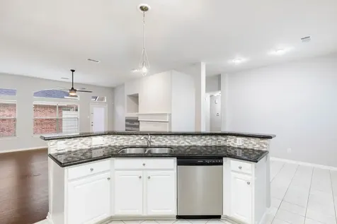35 Auburn Path Drive The Woodlands TX 77382
