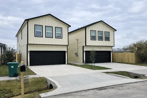 320 New Hampshire Street Houston TX 77029