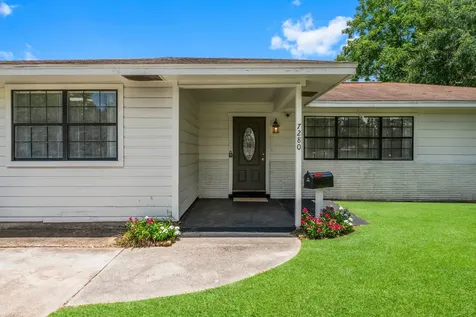 7280 Click Drive Beaumont TX 77708