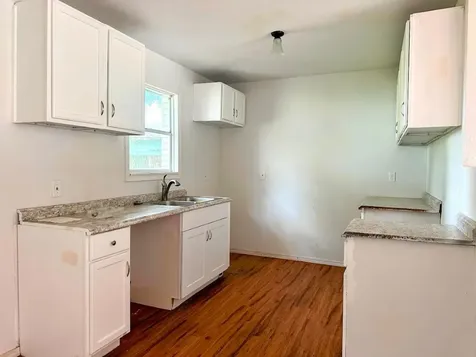 1713 Avenue M Bay City TX 77414