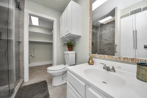 1114 W Cottage Street Houston TX 77009