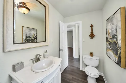 1114 W Cottage Street Houston TX 77009