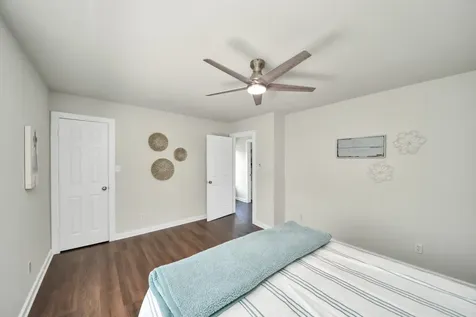 1114 W Cottage Street Houston TX 77009