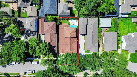 1114 W Cottage Street Houston TX 77009