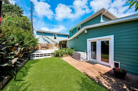 1114 W Cottage Street Houston TX 77009