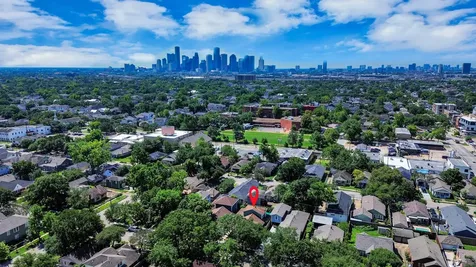 1114 W Cottage Street Houston TX 77009