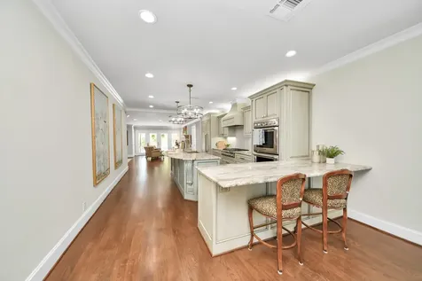 1114 W Cottage Street Houston TX 77009