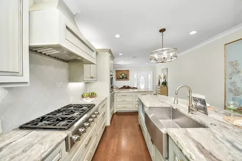 1114 W Cottage Street Houston TX 77009