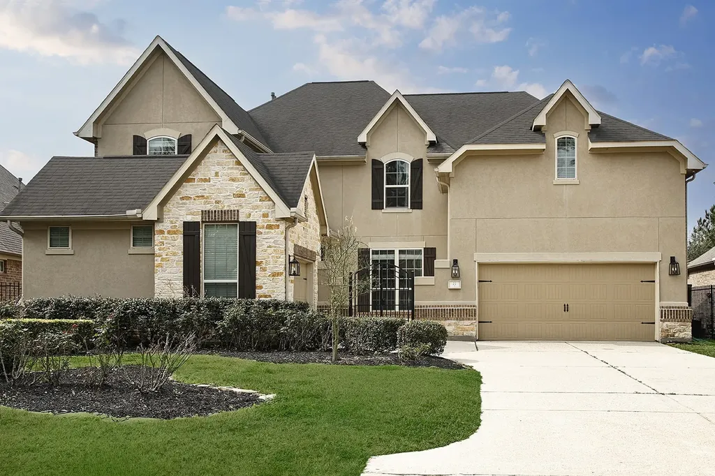 27 Tioga Place The Woodlands TX 77375