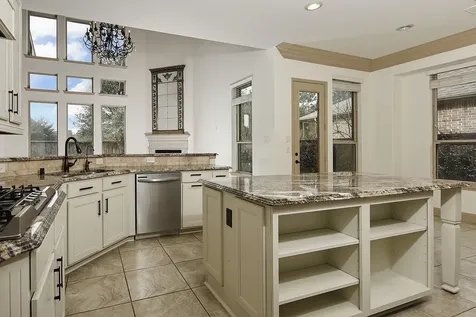 27 Tioga Place The Woodlands TX 77375